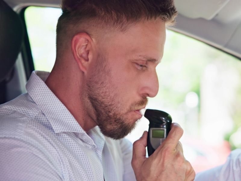 Multa por Bafômetro em Curitiba É possível recorrer da recusa ou do teste positivo